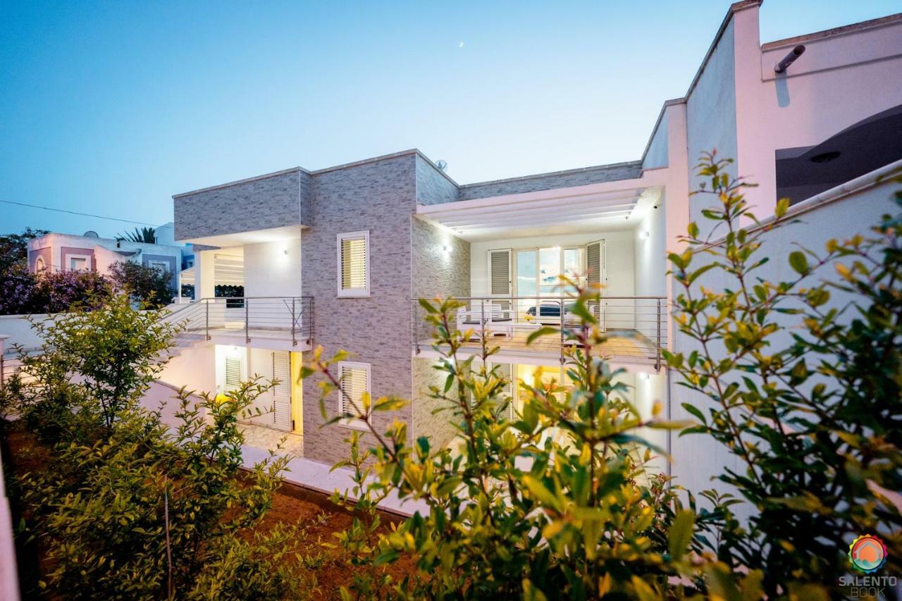 Perle Del Mare - Appartamenti Di Pregio 70M Spiaggia Pescoluse Marina Di Pescoluse Exterior photo